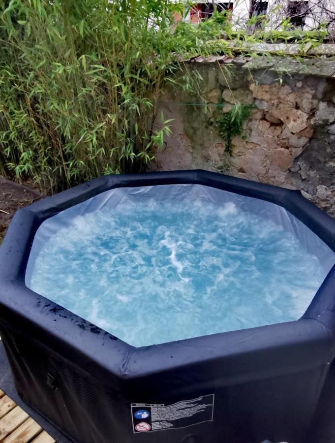 Suite Barthelemy - Spa Et Sauna Melun Exteriér fotografie